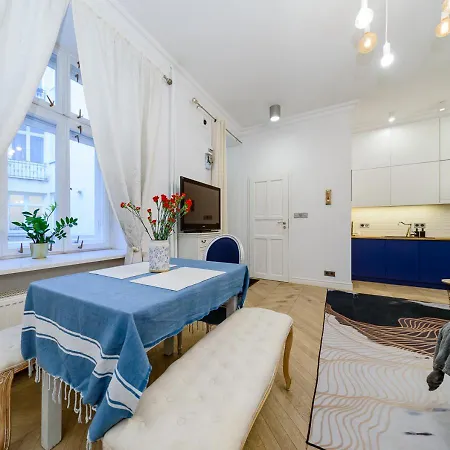 Zurawia Street Apartment Warschau